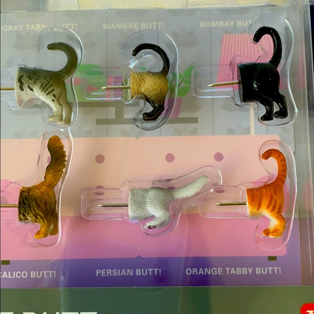 Catt butt push pins